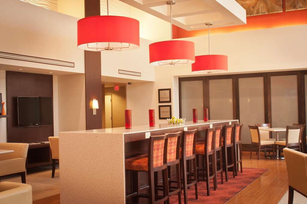 Hampton Inn & Suites Shreveport Interior photo
