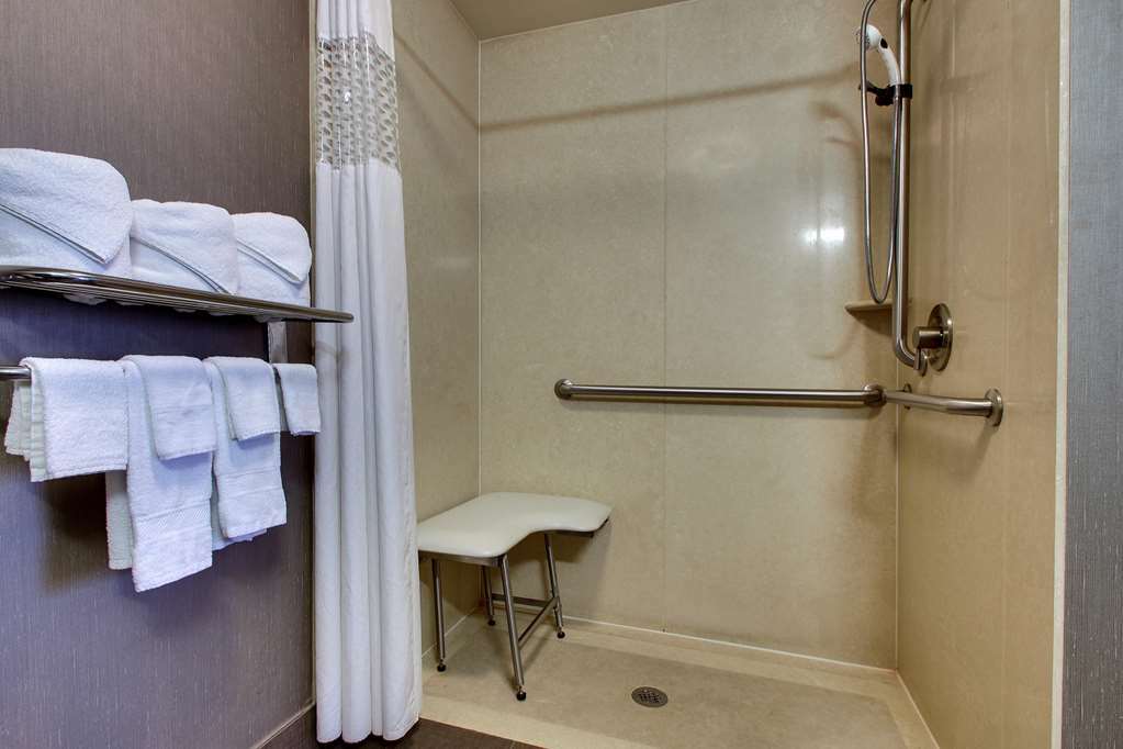 Hampton Inn & Suites Shreveport Room photo